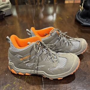 Merrell Youth Athletic Shoes in Taupe and Orange